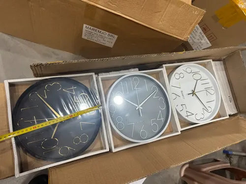Reloj De Pared Quartz Numeros Iguales Liso 25 Cm Negro