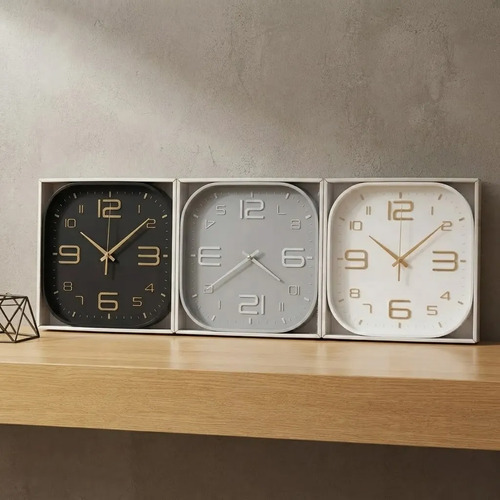 Reloj De Pared Quartz Numeros Liso 25 Cm Cuadrado Negro