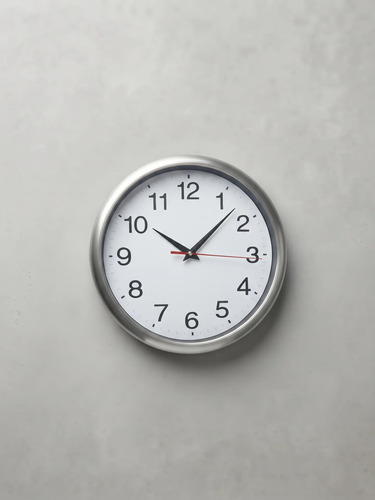 Reloj De Pared Quartz Numeros Plateado Dorado 27 Cm Redondo Plateado Blanco